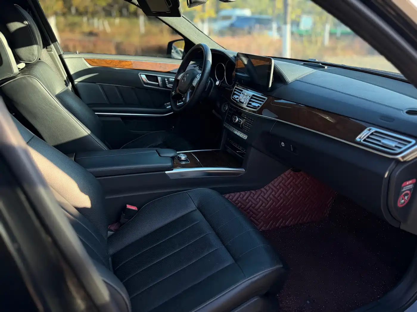 Mercedes-Benz E-Class 2015 E 320 L Luxury 4MATIC фото 14