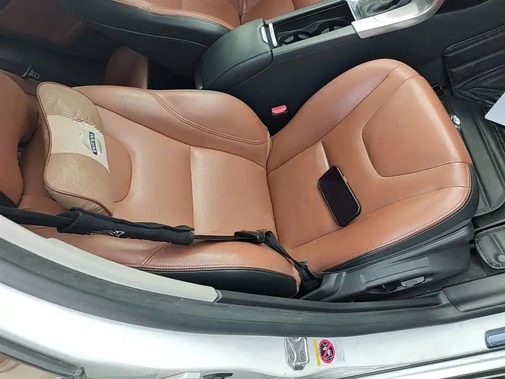 Фото 25 - Volvo S60