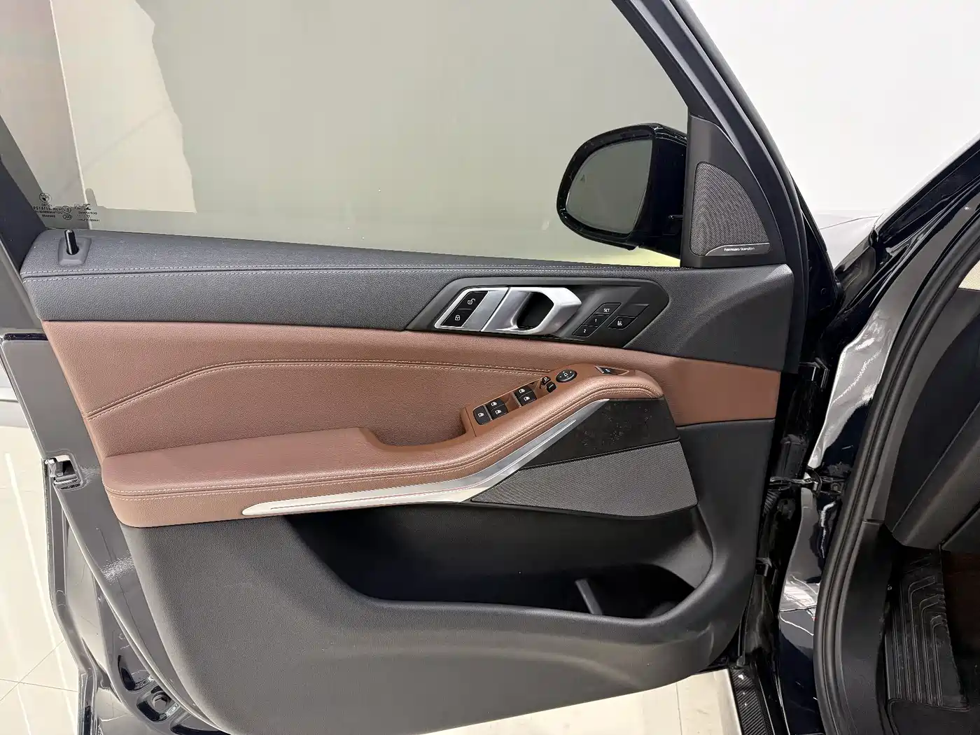 BMW X5 (Import) 2021 xDrive40i Exclusive M Sport Package фото 22