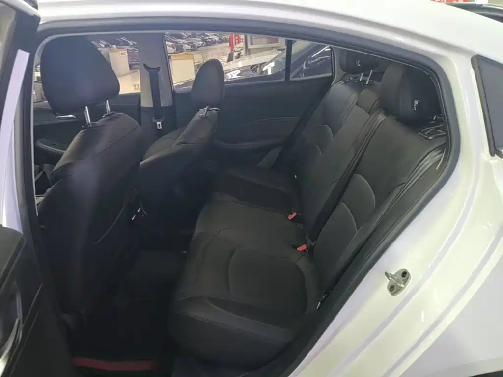 Roewe i5 2025 2023 1.5L CVT Luxury Edition