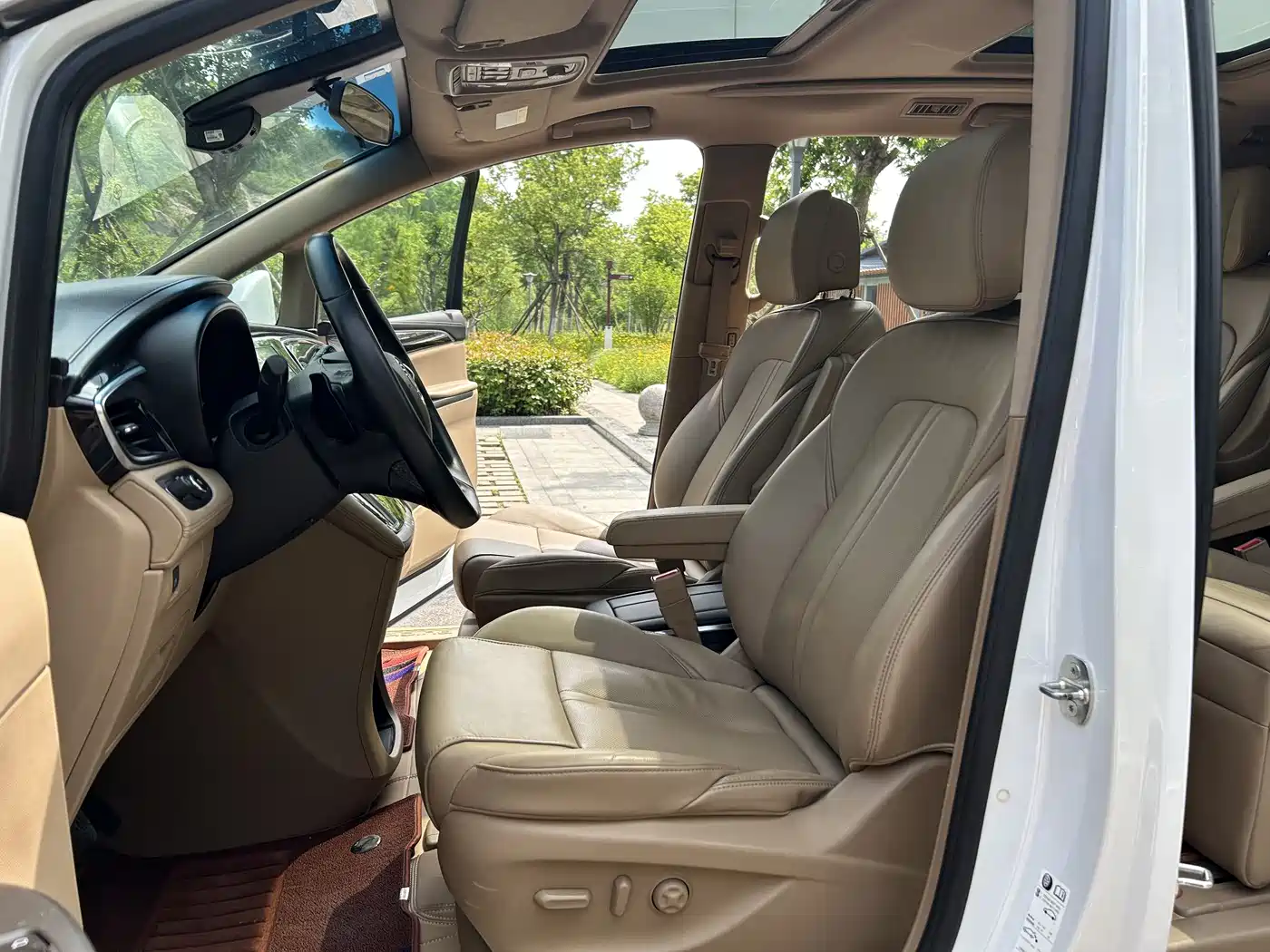 Buick GL8 2018 ES 28T Luxury Type China VI фото 10