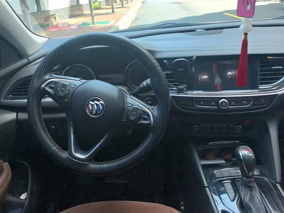 Buick Regal 2019 20T Elite China VI фото 15