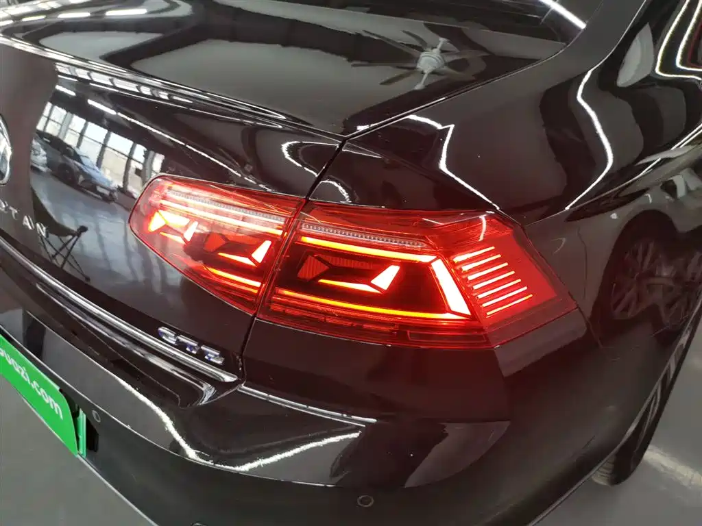 Volkswagen Magotan GTE Plug-in Hybrid 2022 GTE Luxury фото 24