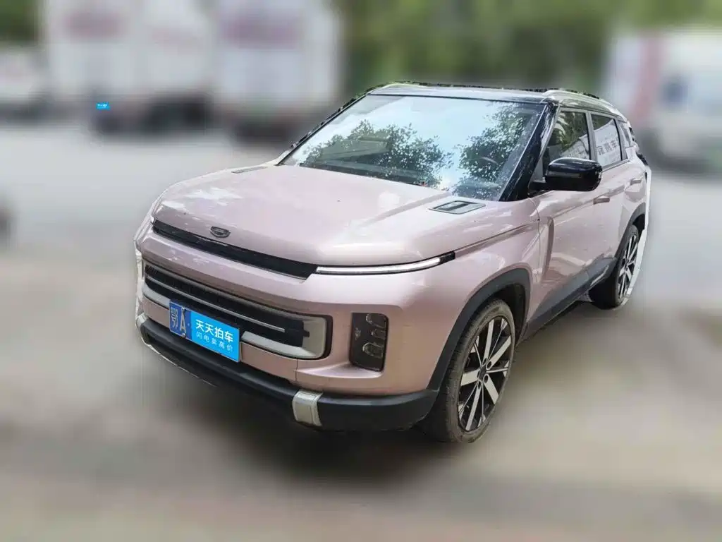 Geely ICON
