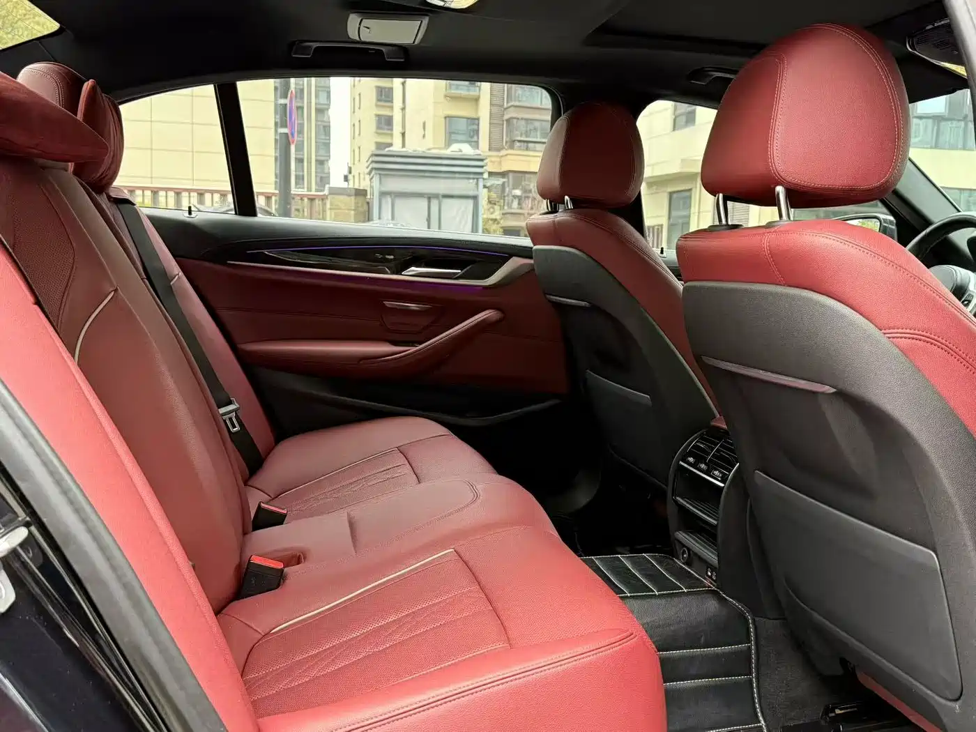 BMW 5 Series 2021 525Li M Sport Package фото 9