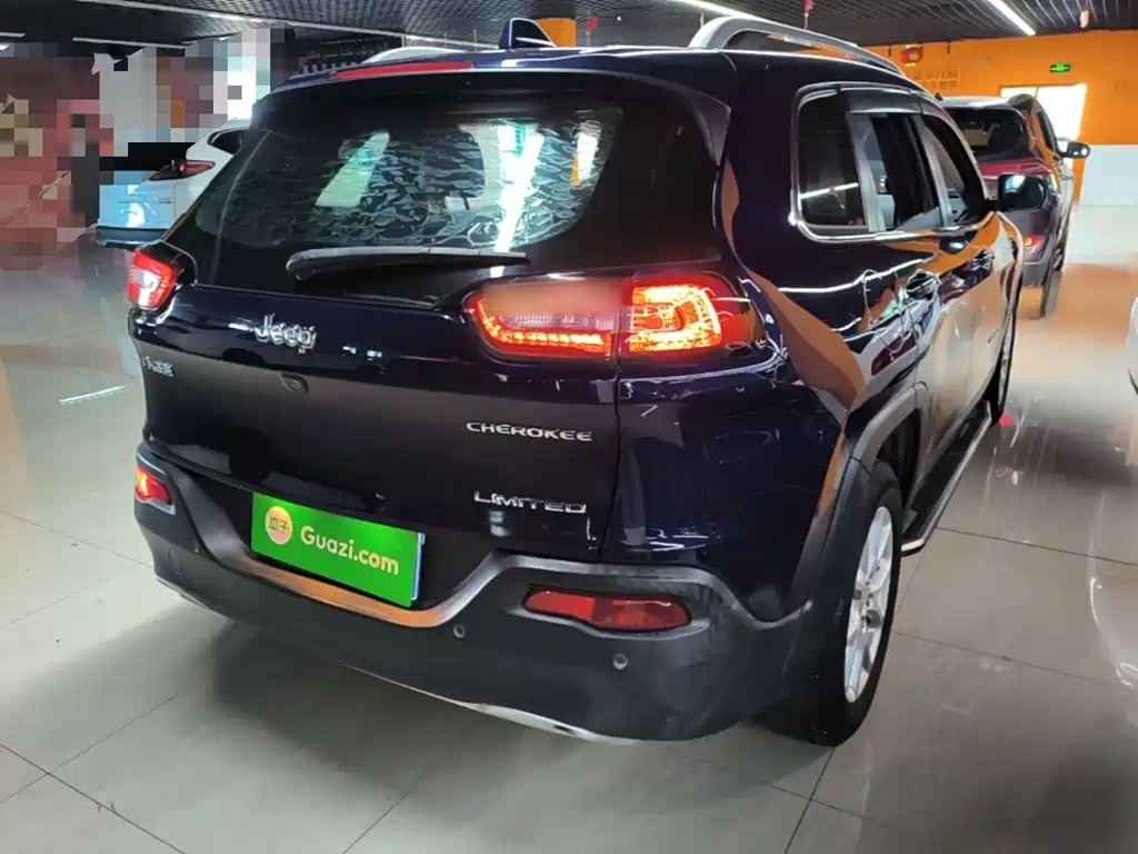 Jeep Cherokee 2018 2017 2.0L Superior Edition
