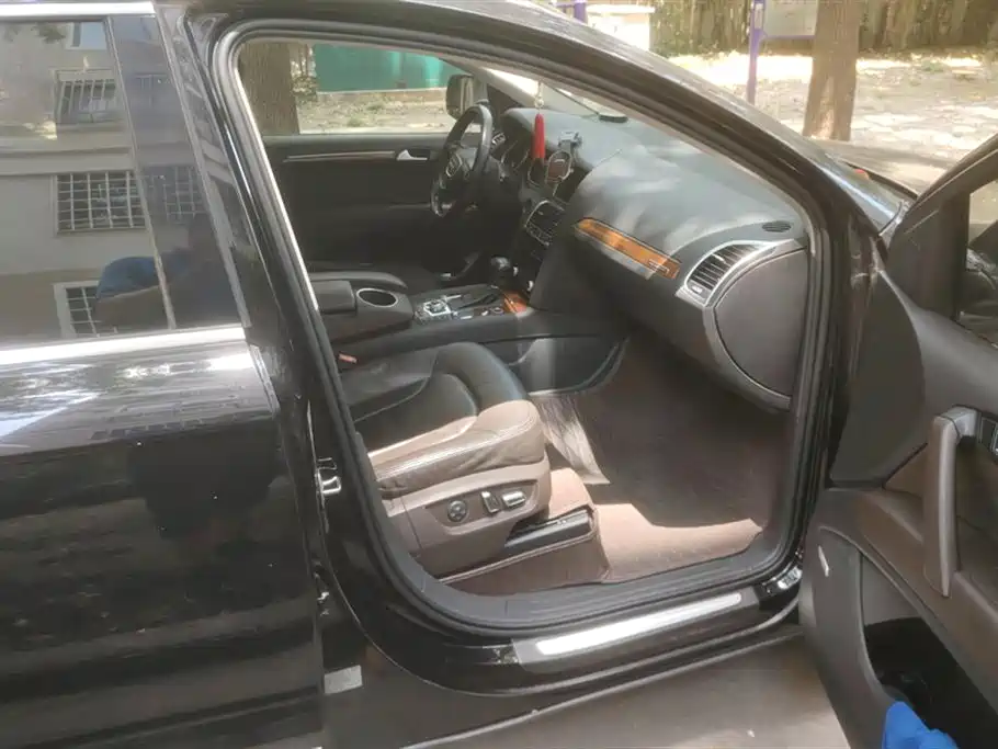 Audi Q7 2015 40 TFSI Classic Edition фото 8