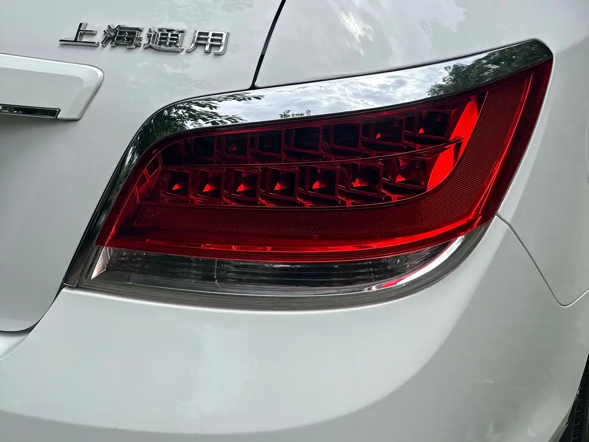 Buick LaCrosse 2011 2.0T Flagship фото 6