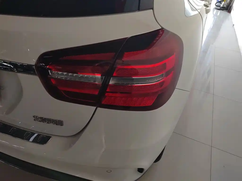 Mercedes-Benz GLA 2019 GLA 200 Fashion фото 24
