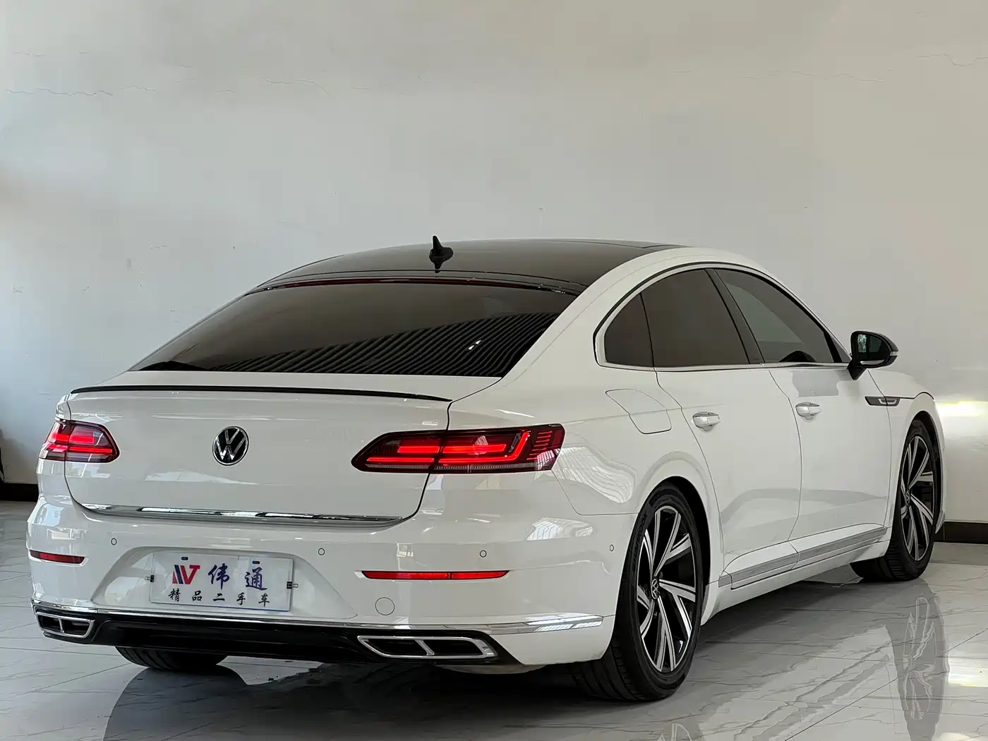 Volkswagen FAW-Volkswagen CC 2021 380TSI Eye-catching Edition 30th Anniversary фото 30