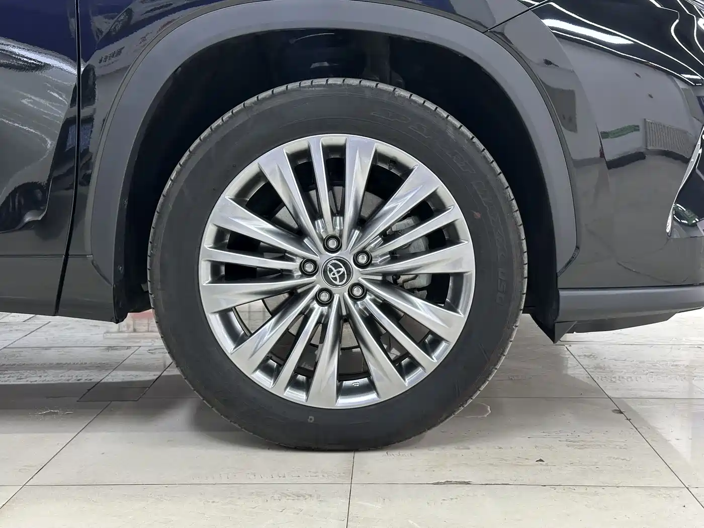 Toyota Highlander 2024 2.5L Smart Hybrid 4WD Ultimate 7-seater фото 23