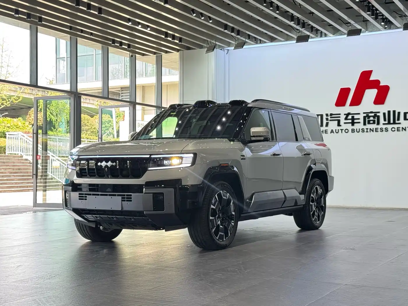 Fang Cheng Bao Leopard 8 2025 2025 Zhiyong Flagship 7-Seater