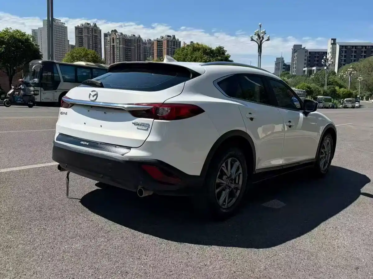 Фото 9 - Mazda CX-4