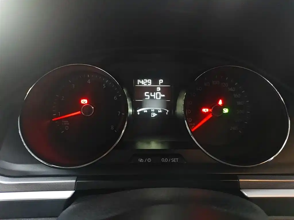 Volkswagen Bora 2018 1.5L Automatic Fashion фото 4