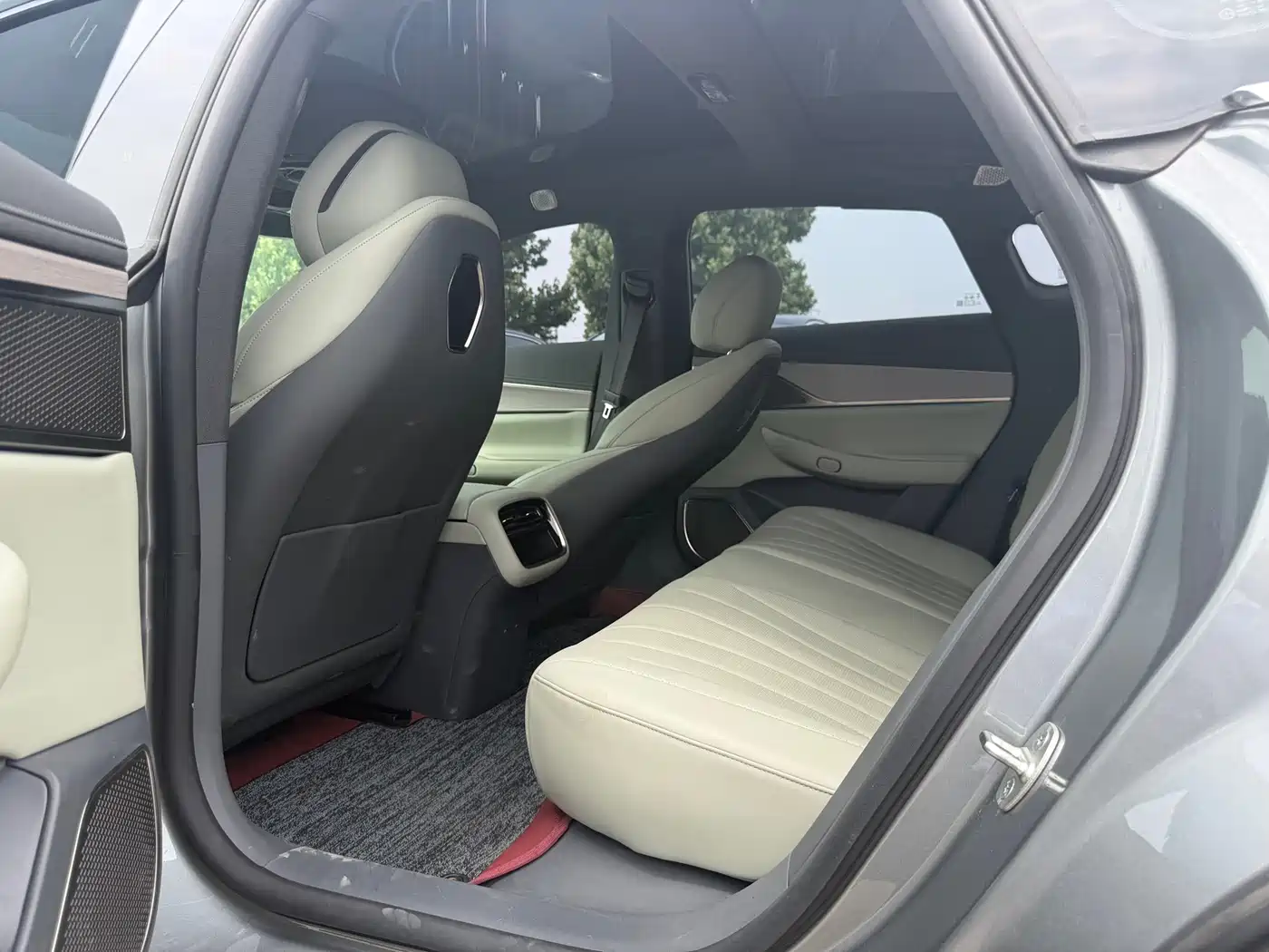 Exeed Exlantix ES 2025 Pure Electric International Edition 70kWh фото 11
