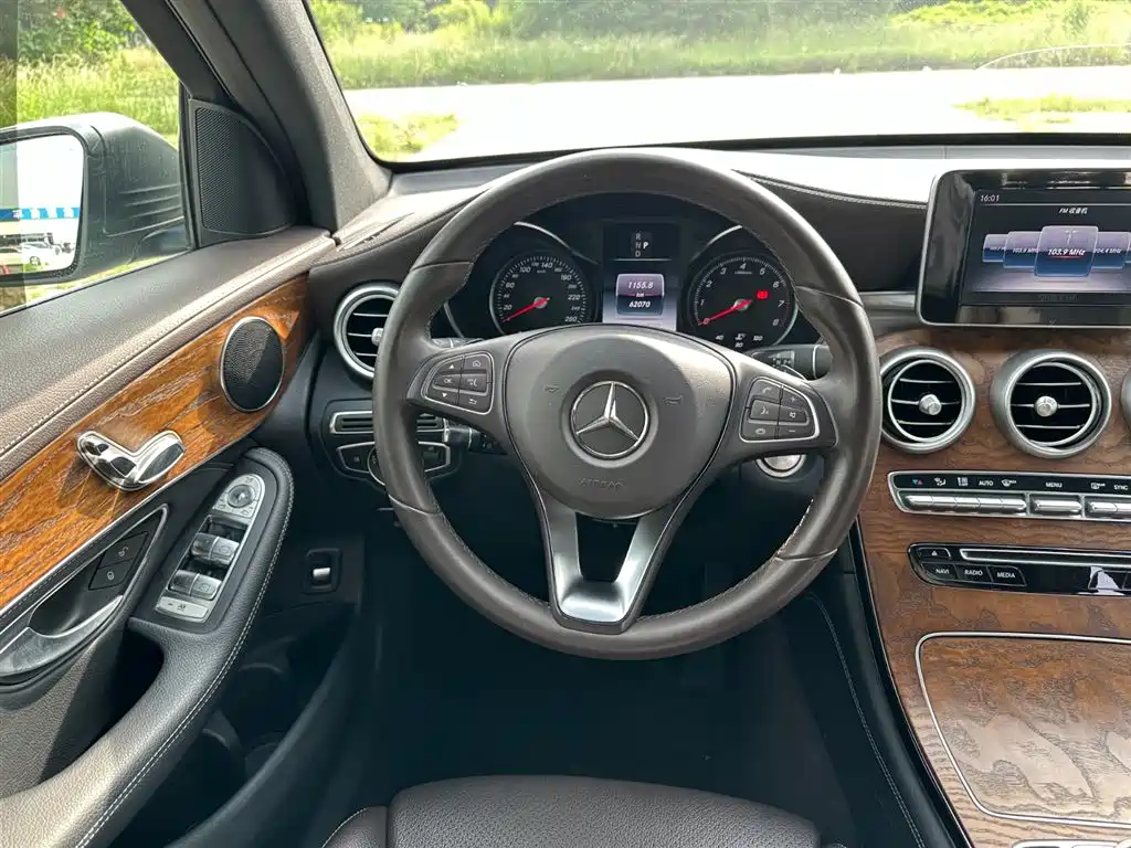 Mercedes-Benz GLC 2019 Model GLC 200 L 4MATIC фото 20