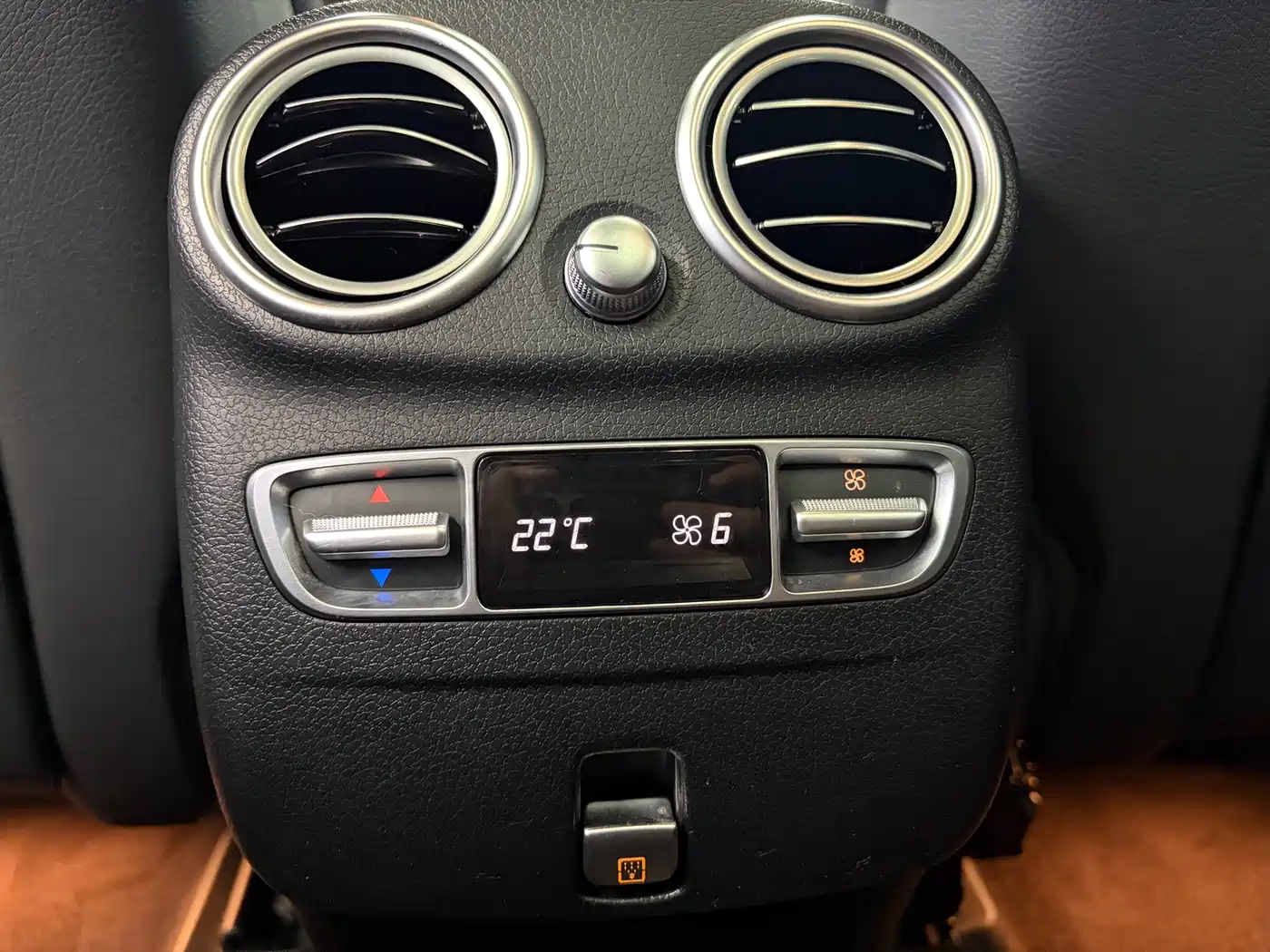 Mercedes-Benz GLC 2022 Model GLC 300 L 4MATIC Dynamic Edition фото 15