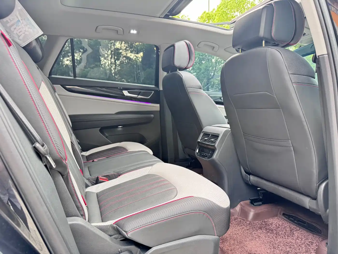 Volkswagen Teramont 2024 Teramont X 380TSI 4WD Premium Luxury Edition фото 12