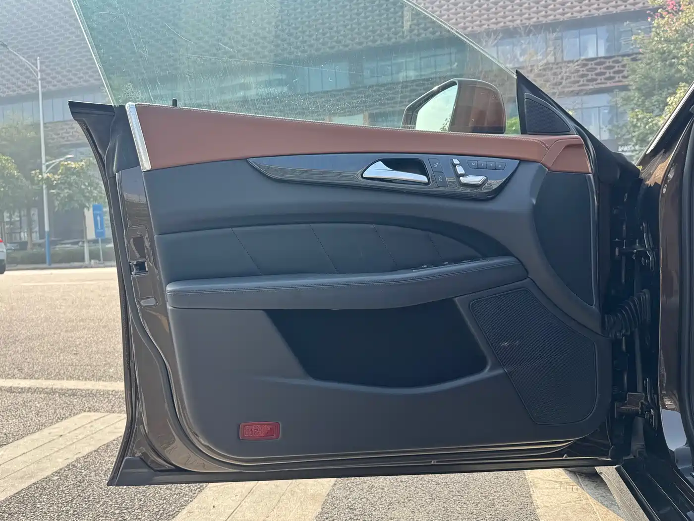 Mercedes-Benz CLS 2015 CLS 320 фото 8