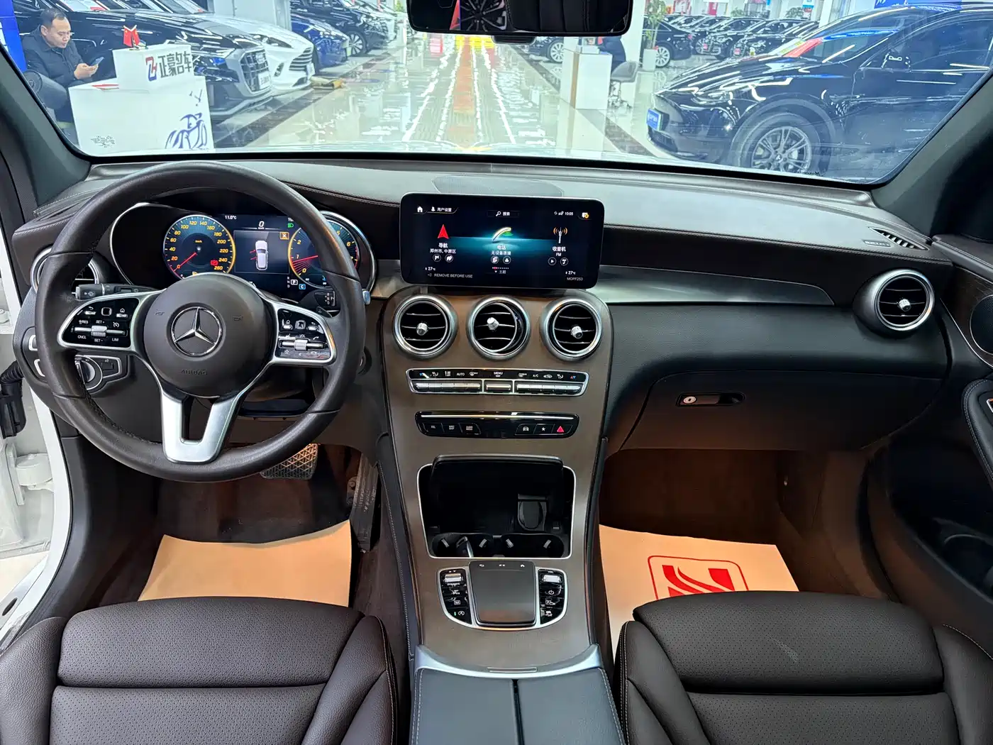 Mercedes-Benz GLC 2022 Model GLC 300 L 4MATIC Dynamic Edition фото 10