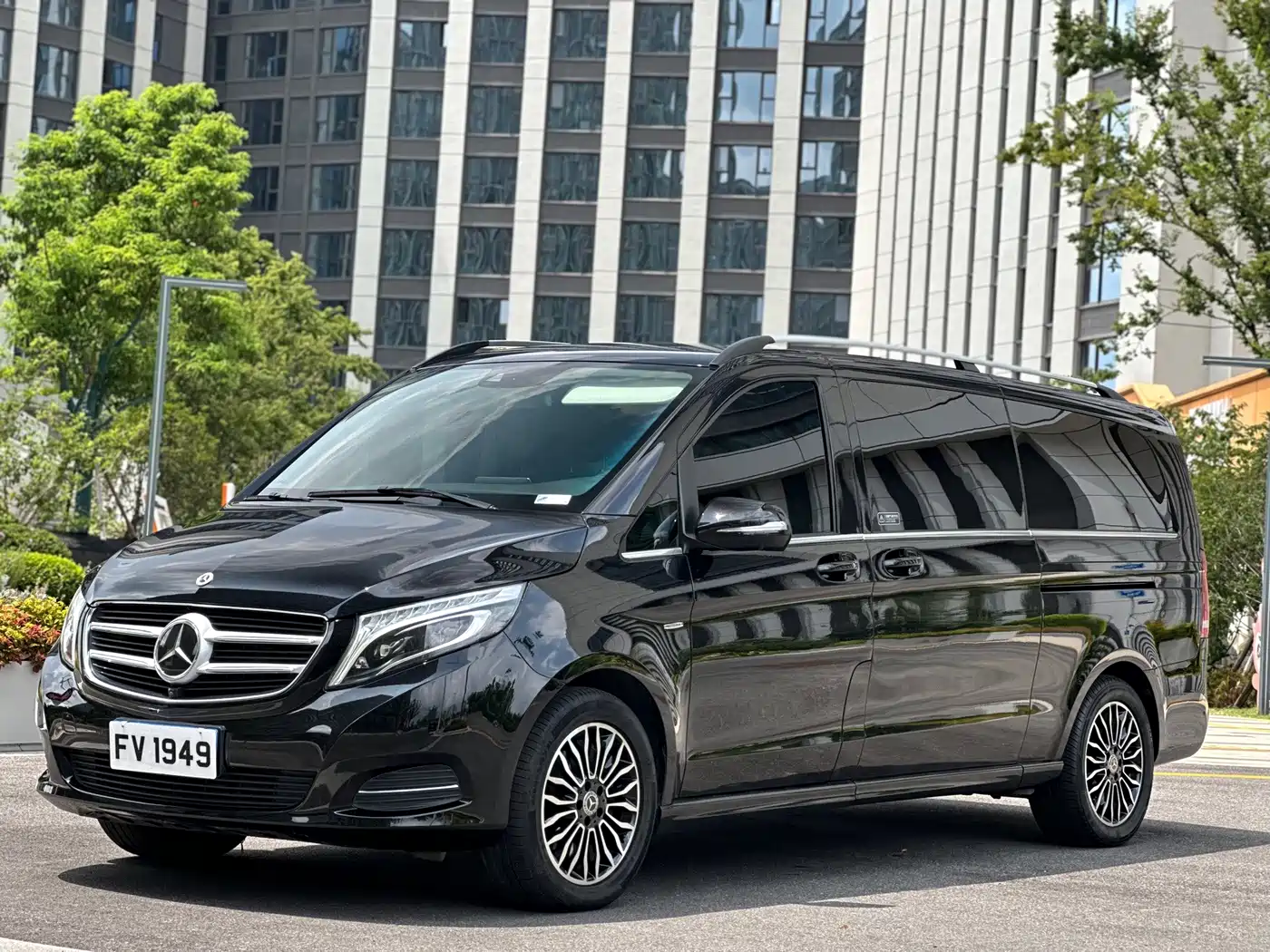 Mercedes-Benz V-Class