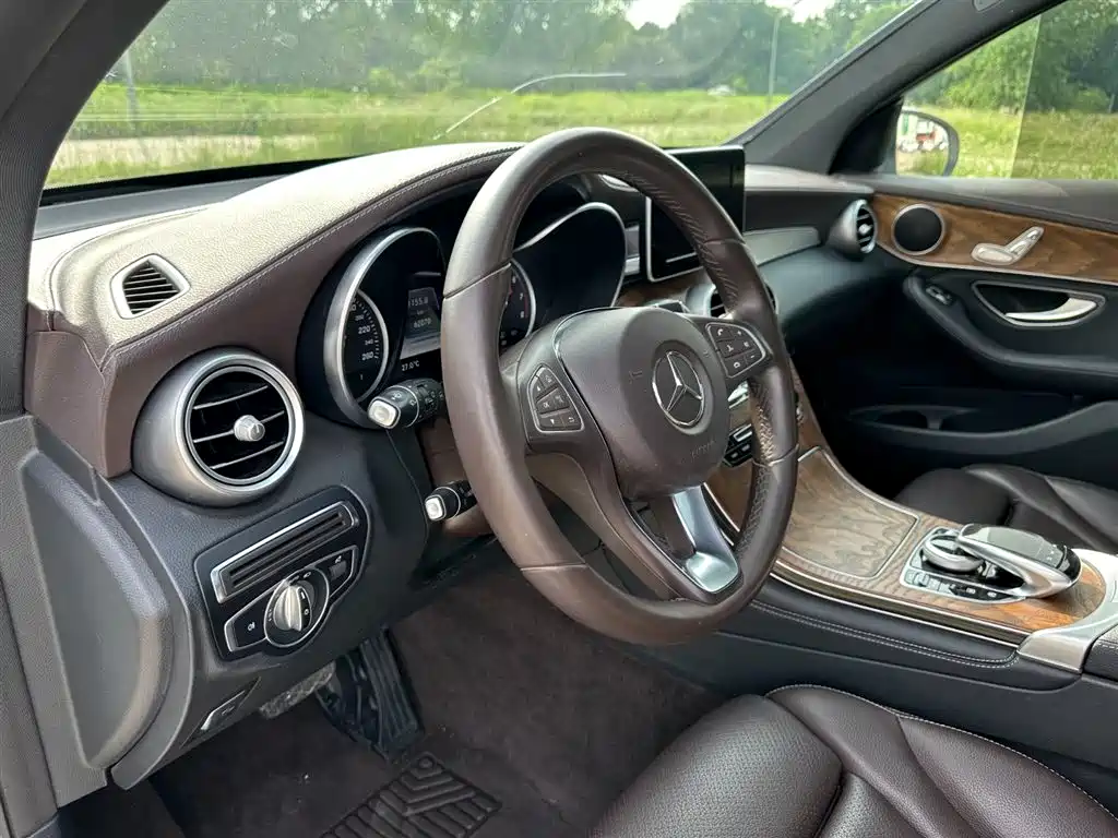Mercedes-Benz GLC 2019 Model GLC 200 L 4MATIC фото 14