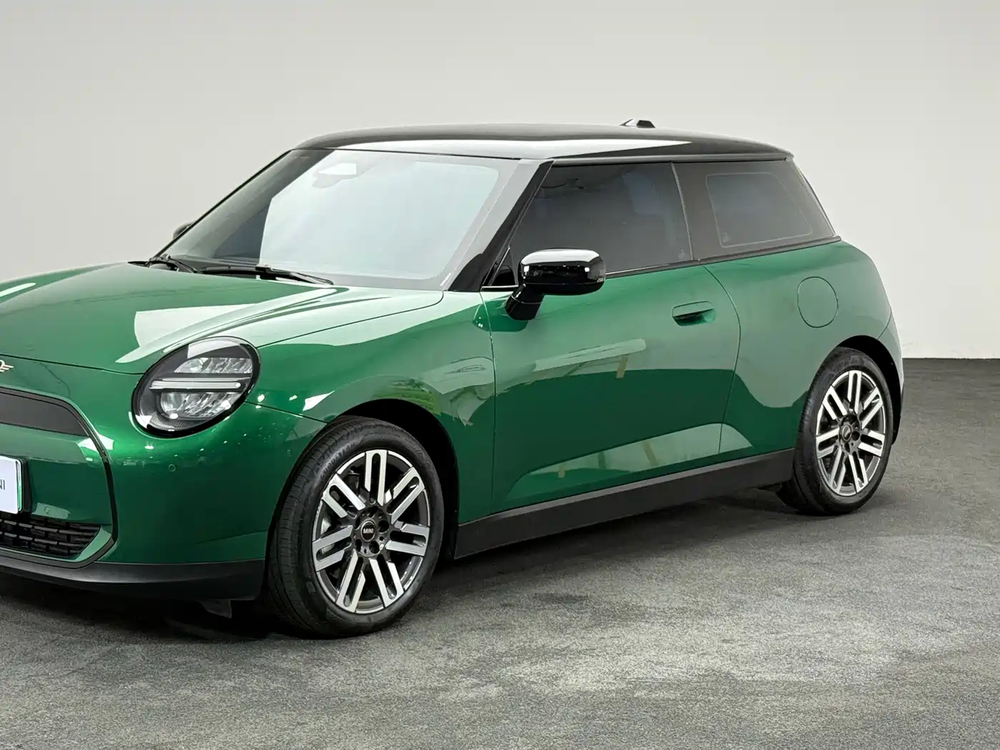 MINI Electric MINI COOPER 2025 2025 Facelift 466km COOPER E Classic Trim
