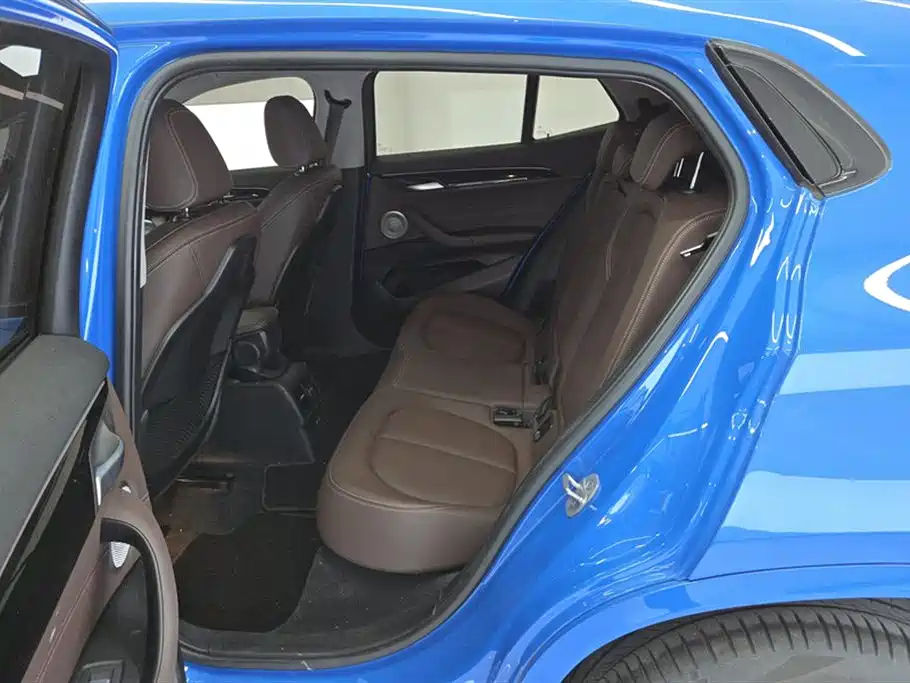 BMW X2 2023 sDrive25i M Sport Shadow Edition фото 11