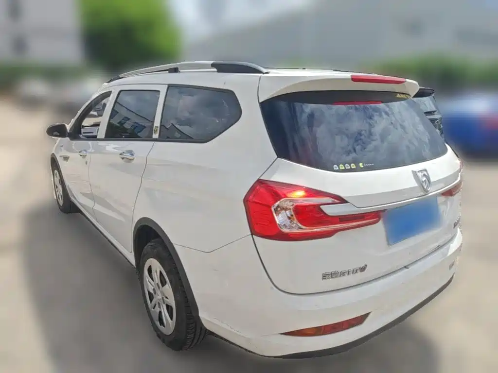 Baojun 310W 2021 2020 1.5L Auto Sport Edition China VI
