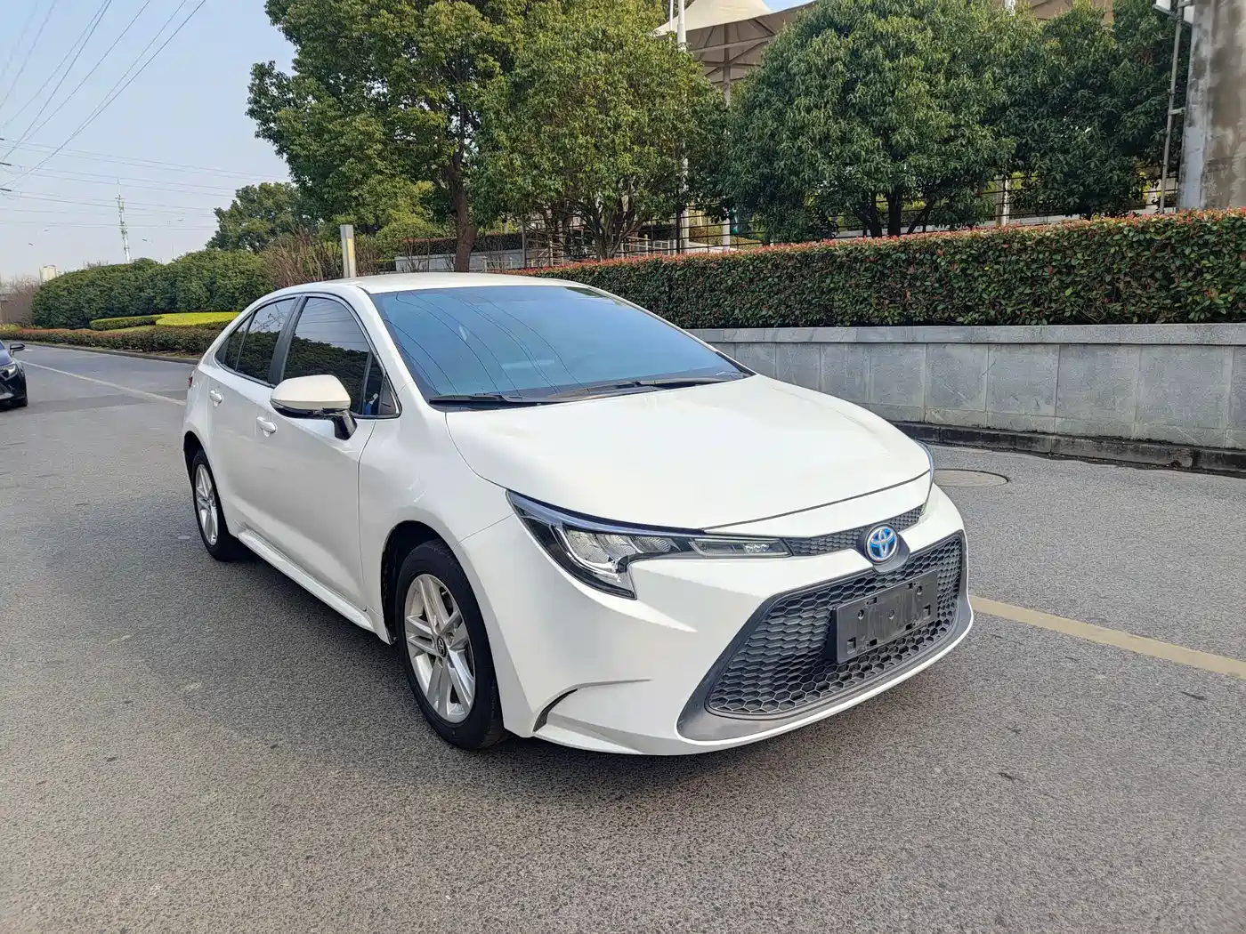 Toyota Levin 2022 Dual Engine 1.8H E-CVT Progressive Edition фото 3