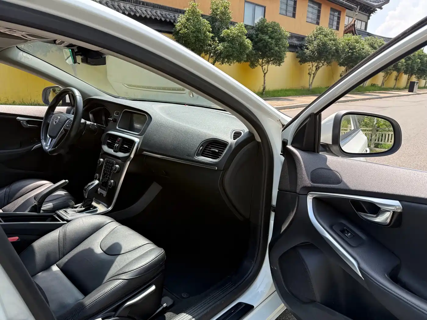 Volvo V40 2014 2015 1.6T Smart Comfort Edition