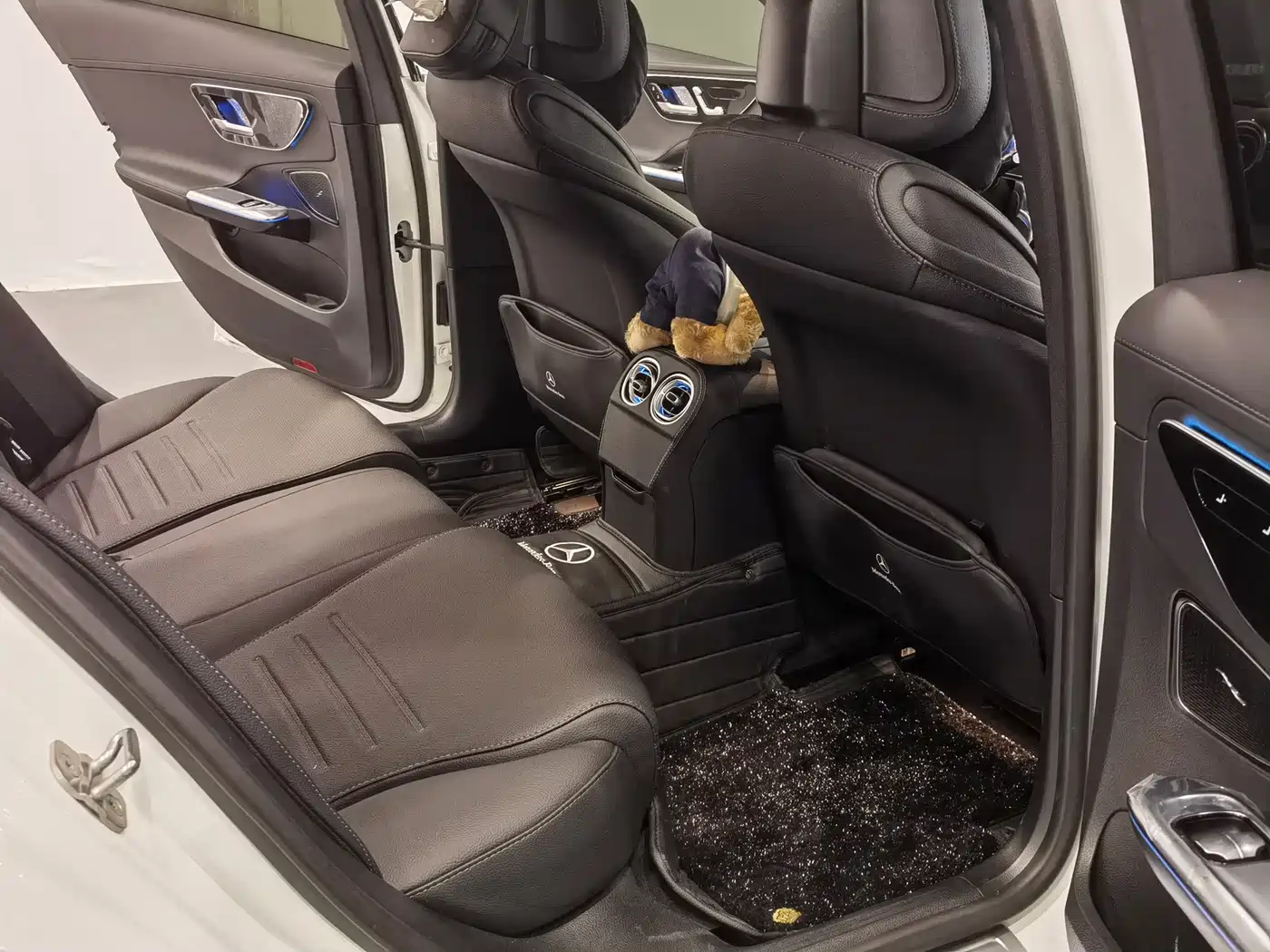 Mercedes-Benz C-Class, миниатюра 12