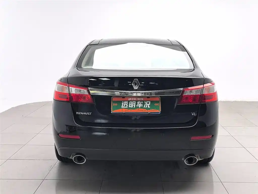 Renault Latitude 2011 2.5L Automatic Flagship Navigation Edition фото 3
