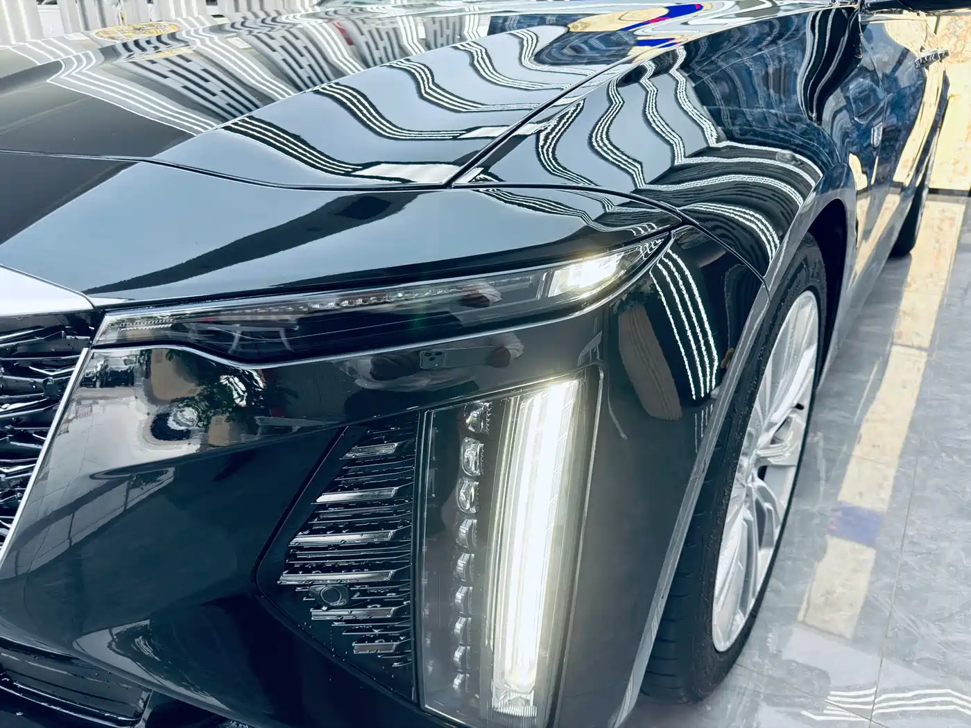 CADILLAC CT6