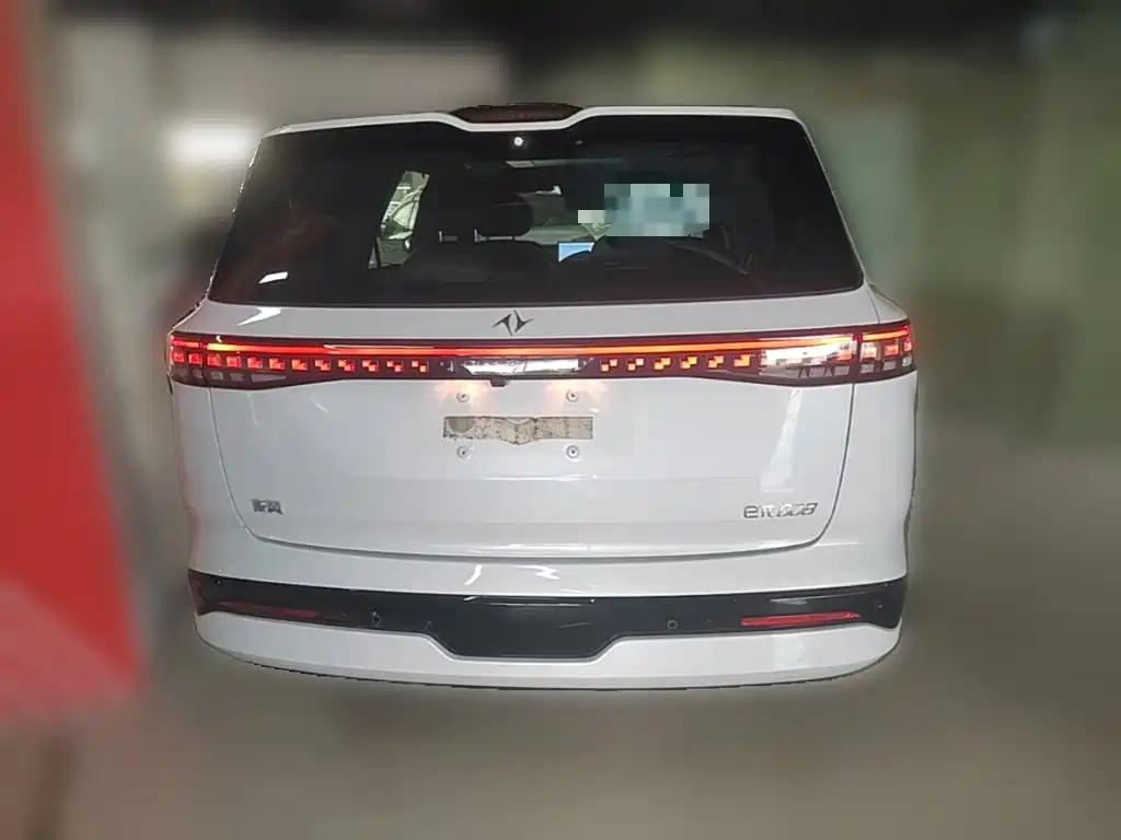 Dongfeng Yipai eπ008 2025 2024 636Max Pure Electric 6-Seater