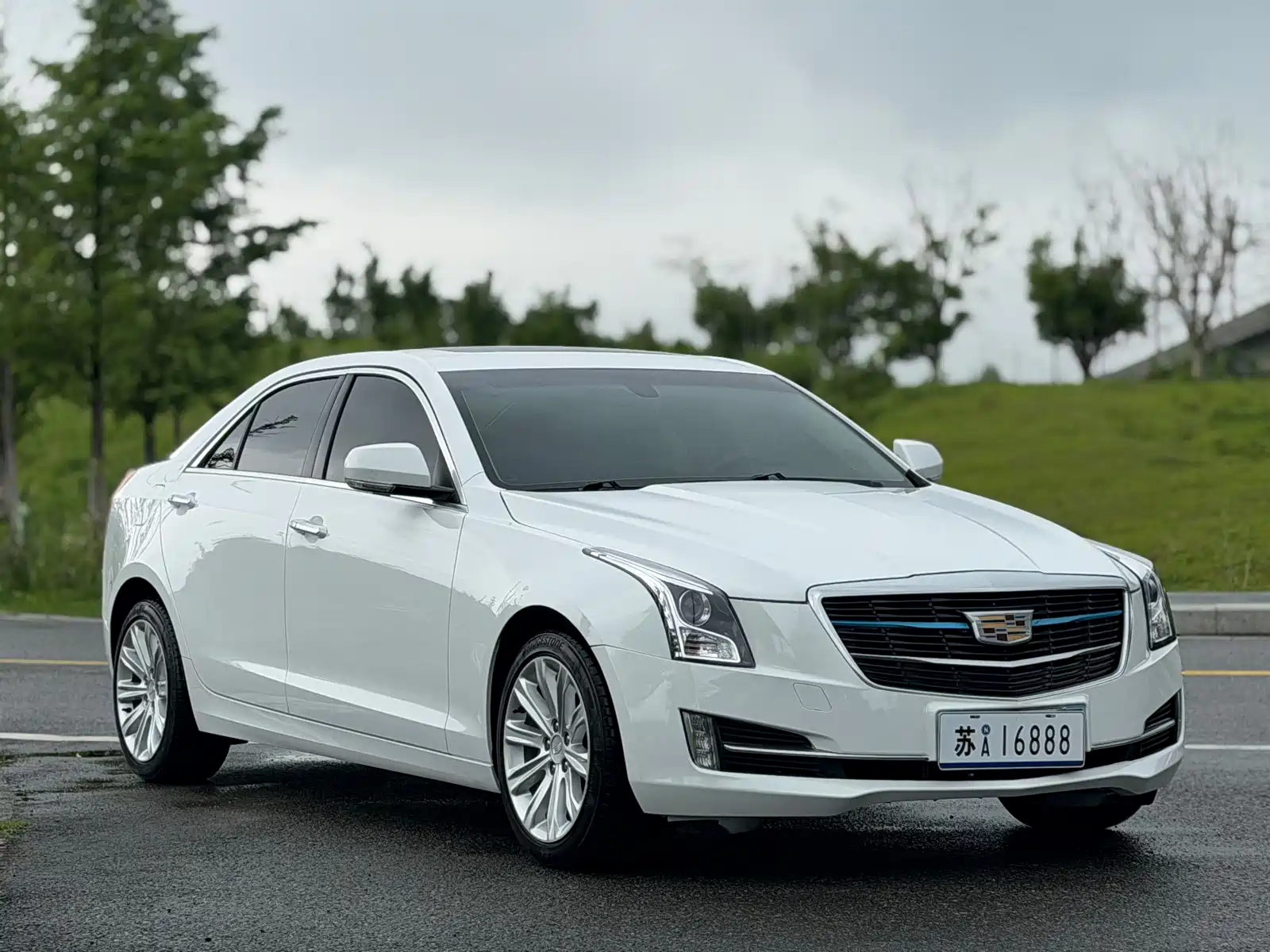 Photo 3 - Cadillac ATS-L