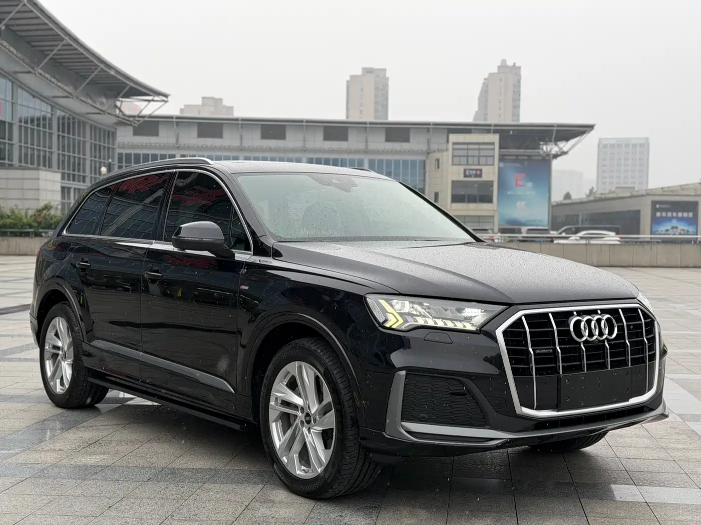 Audi Q7 2021 45 TFSI quattro S line Sport фото 3