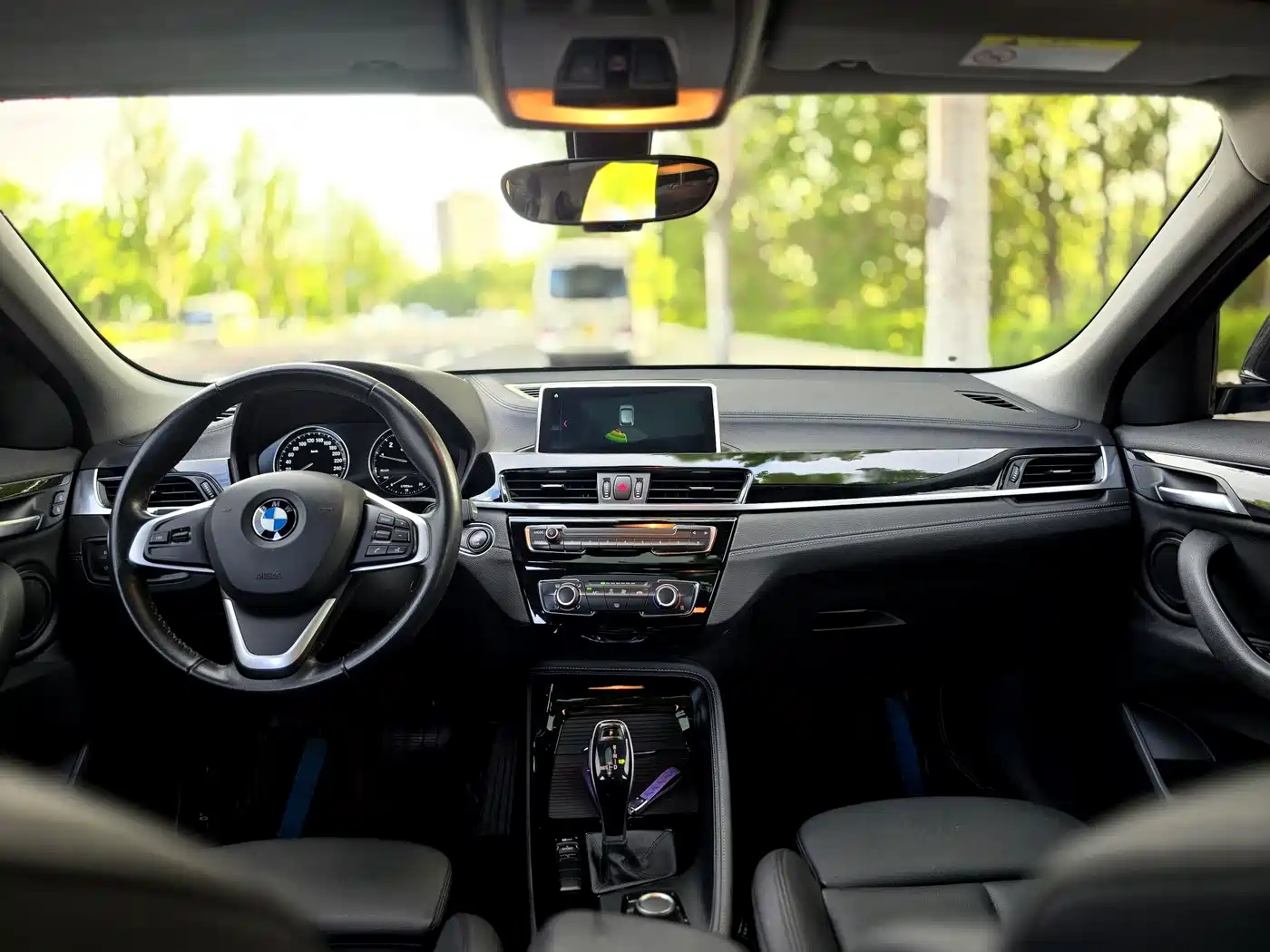 BMW X2 (Import) 2019 sDrive20i M Off-Road Package China VI фото 23