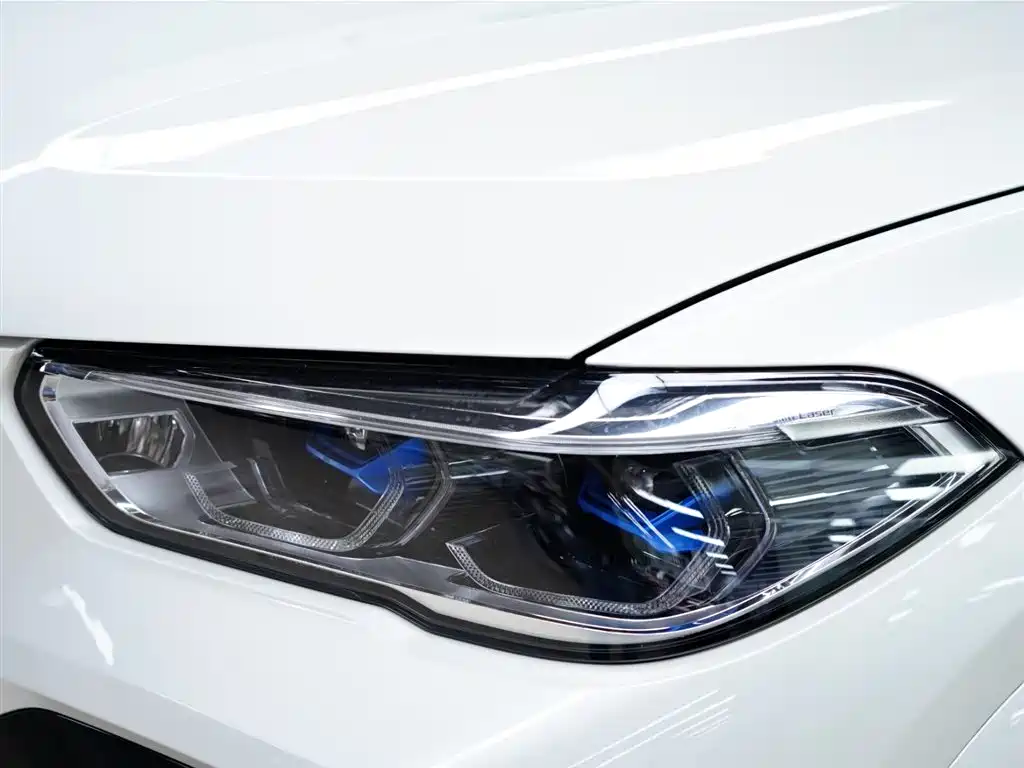 BMW X6 M 2022 X6 M фото 16