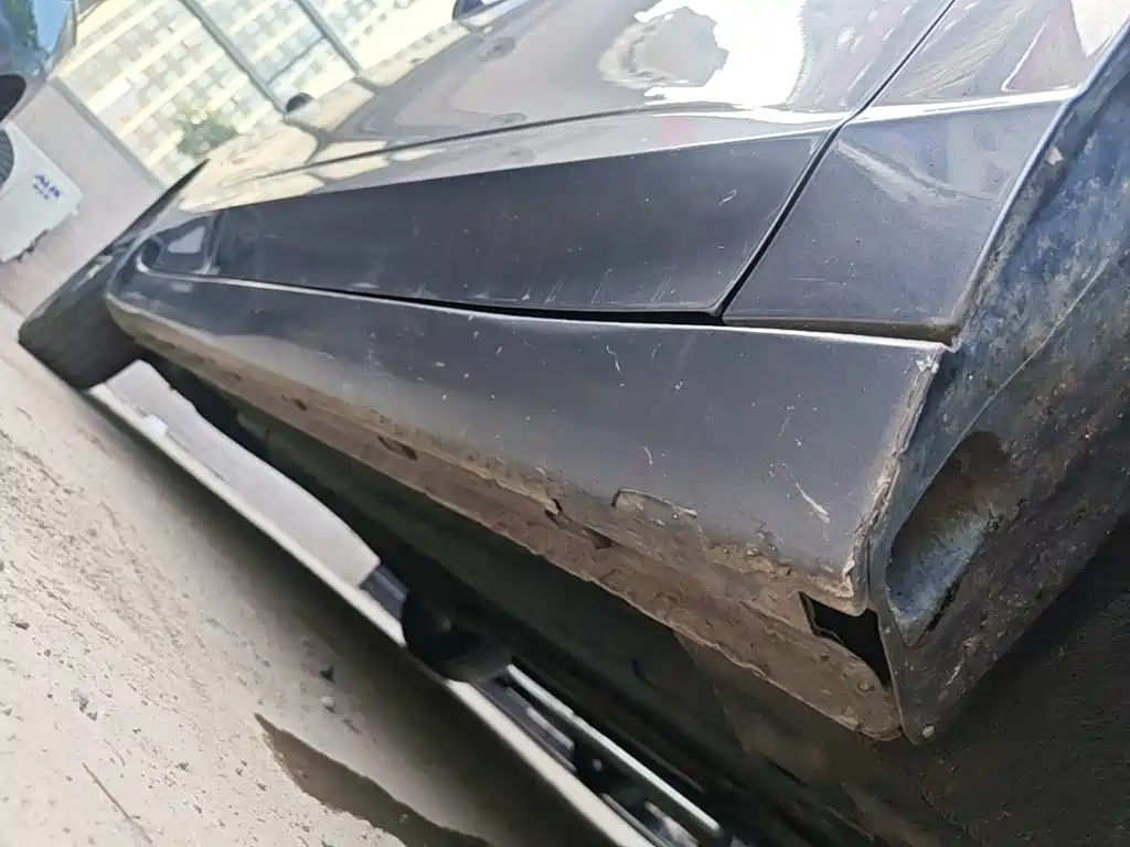 Фото 21 - Roewe i5