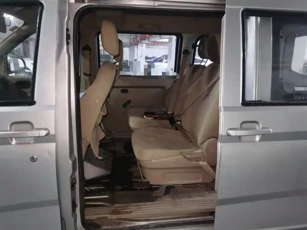 Wuling Motors Wuling Rongguang 2017 2014 1.2L S Standard Model
