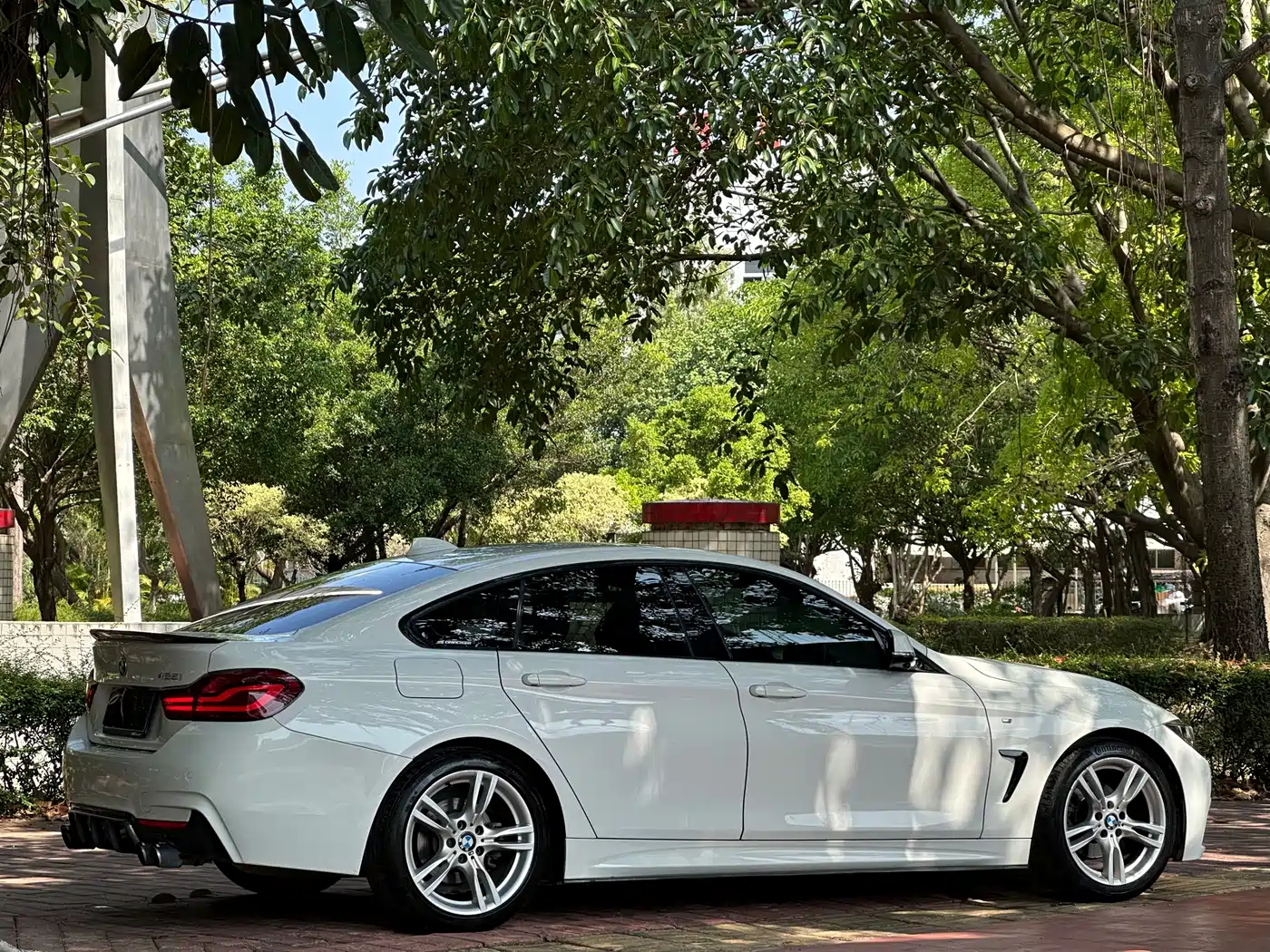 BMW 4 Series 2017 425i Gran Coupe Premium M Sport Package фото 5