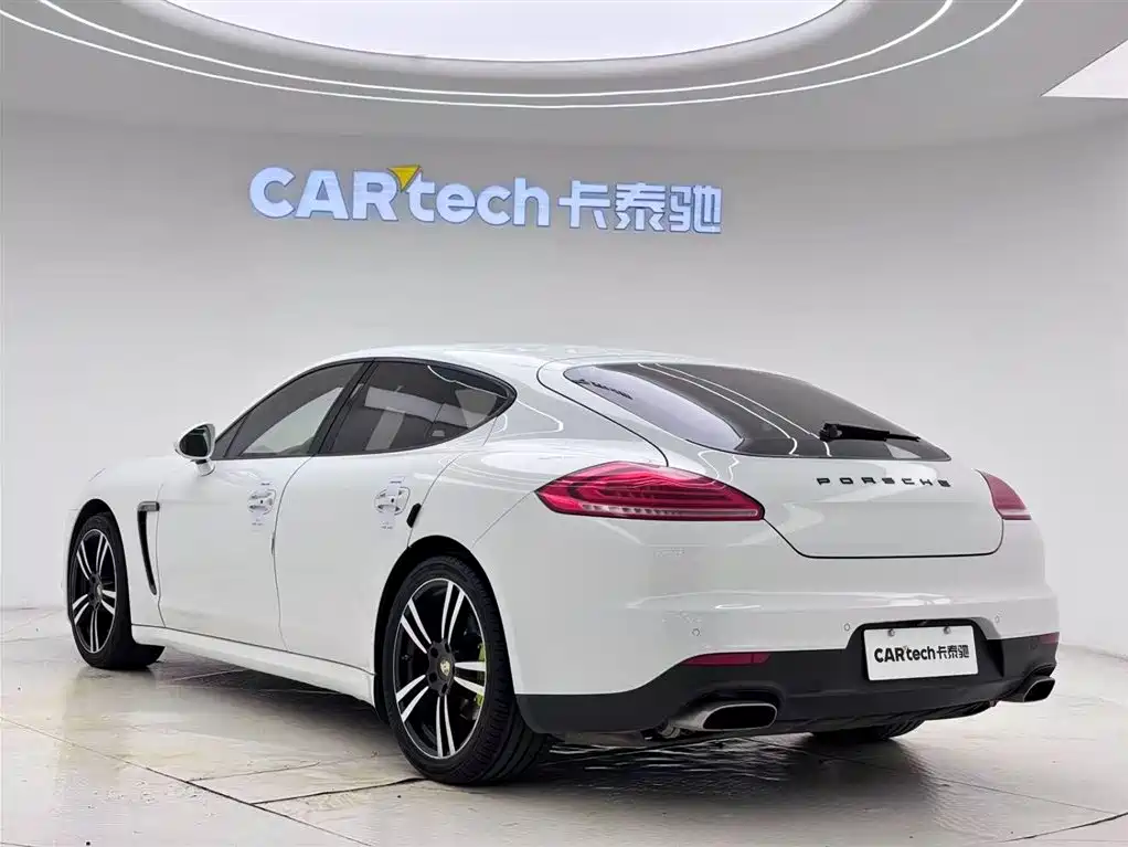Porsche Panamera 2014 Panamera 4 3.0T фото 11