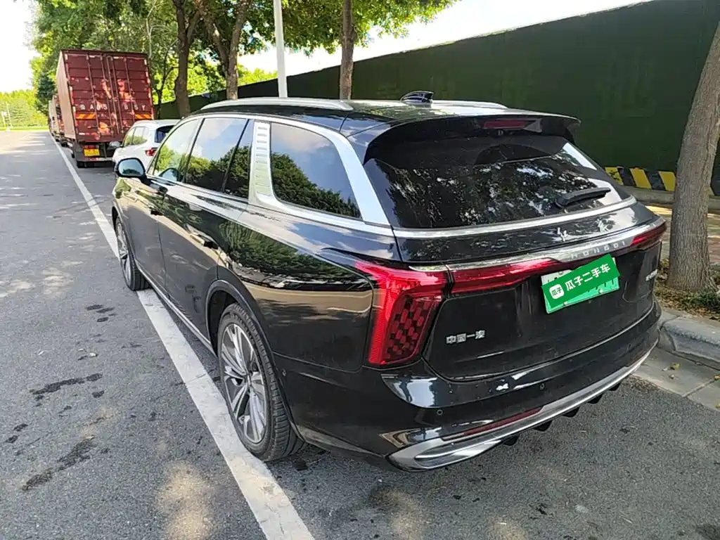 2023 Hongqi E-HS9
