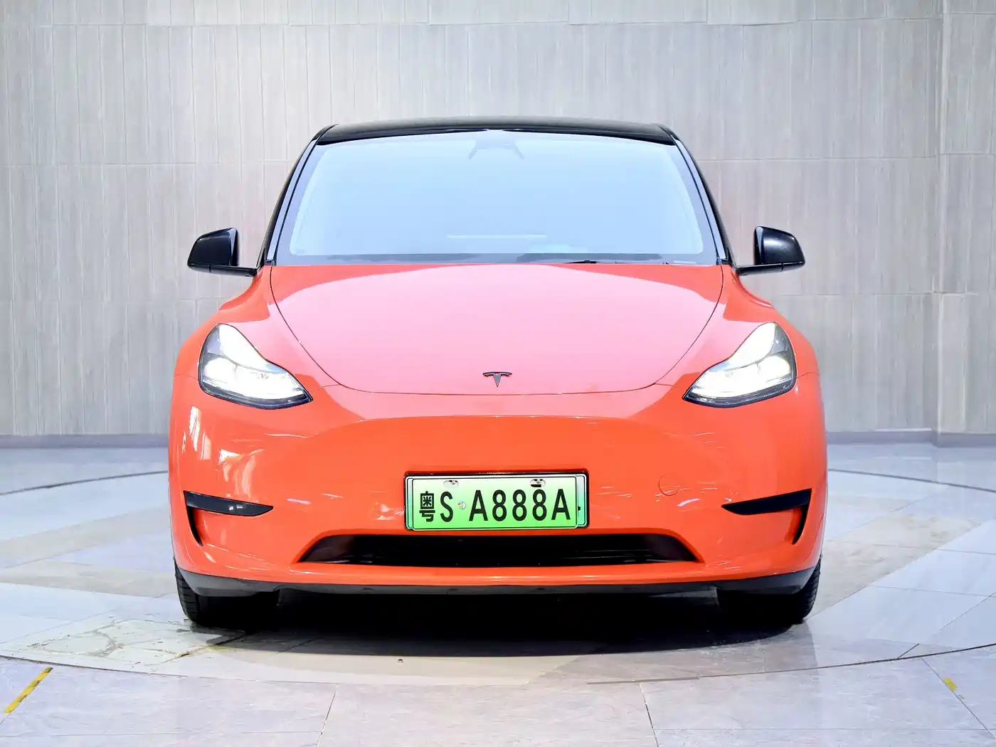 Фото 2 - Tesla Model Y