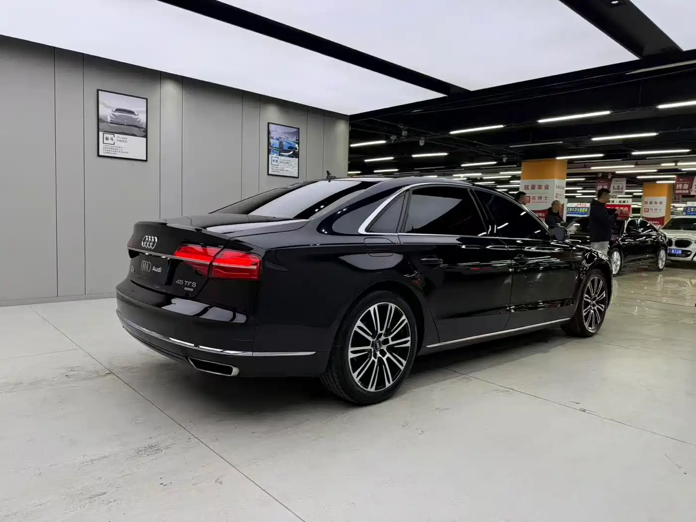Audi A8 2013 A8L 45 TFSI quattro Luxury фото 5