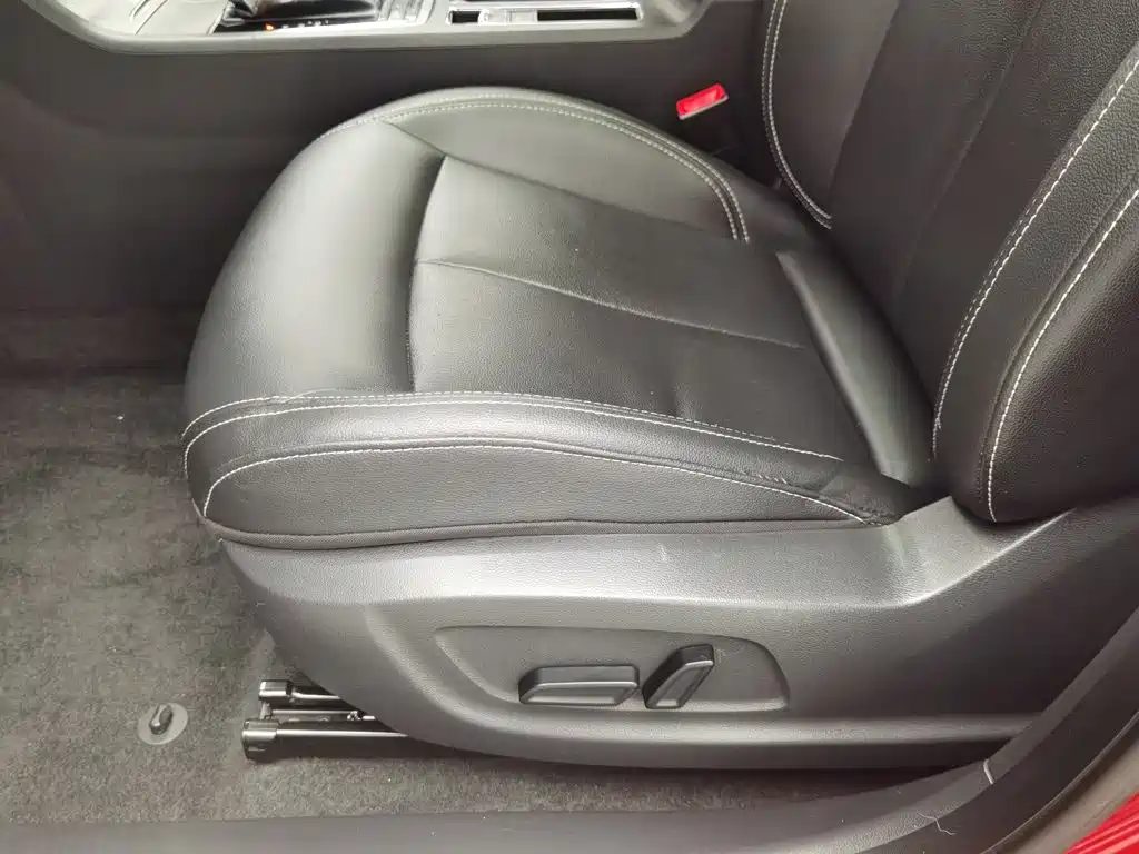 Roewe i6 2017 2017 20T Auto Flagship Edition
