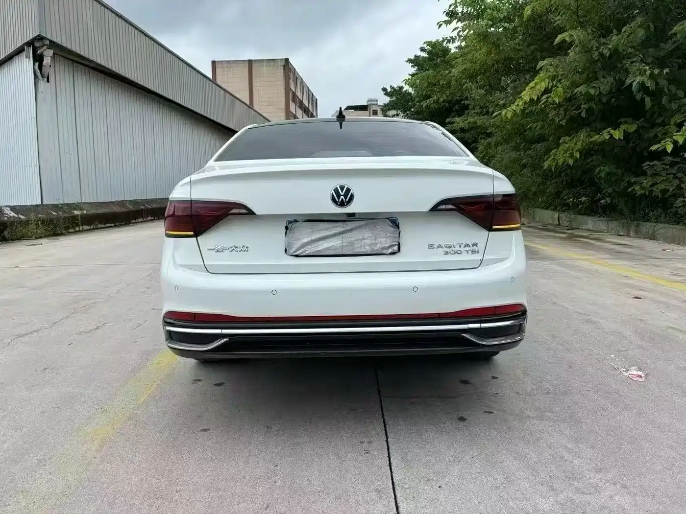 Фото 8 - Volkswagen Sagitar