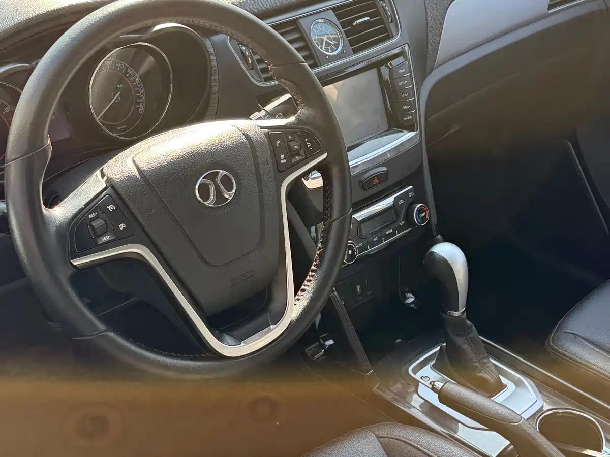 BAIC Senova X55 2018 2016 1.5T CVT Luxury Edition