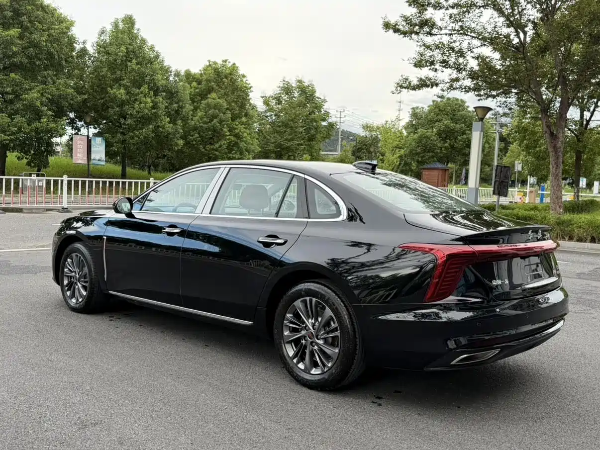 2026 Hongqi H5